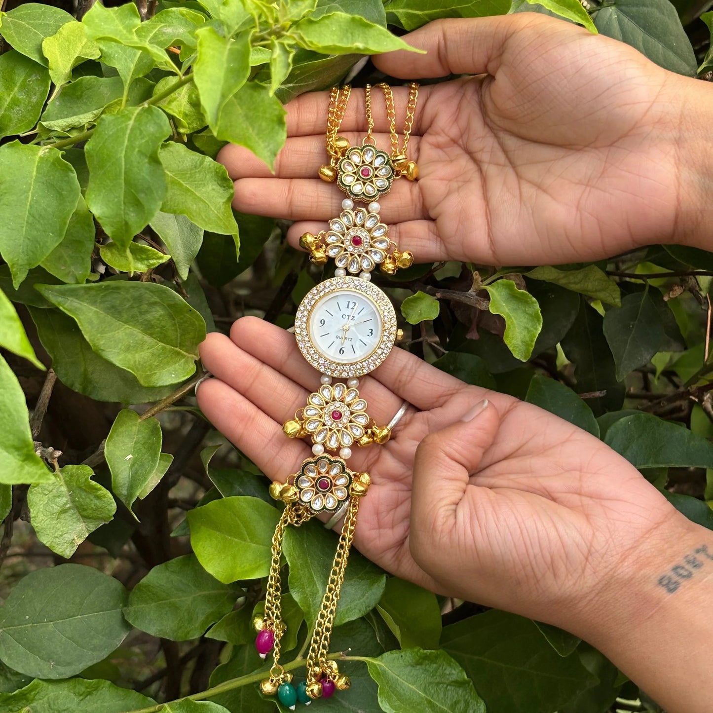 Premium White Flower Watch