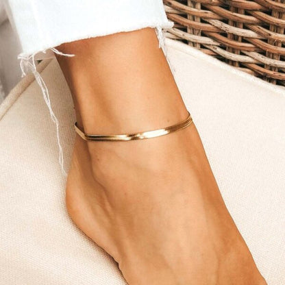 Golden Heart Charm Anklet – Elegant Love Jewelry